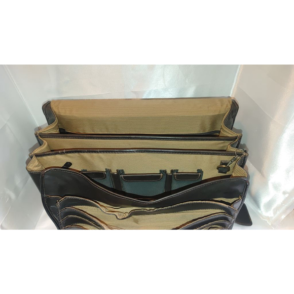 Santa Fe Airline Int.'l DILANA Flapover Brief Leather Satchel - Picture 10 of 14